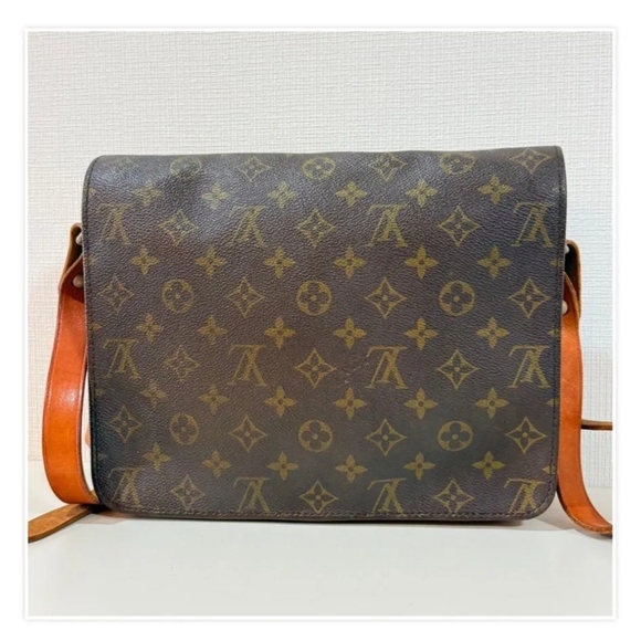 Louis Vuitton Monogram Messenger Bag in Brown and Tan - Picture 3 of 5